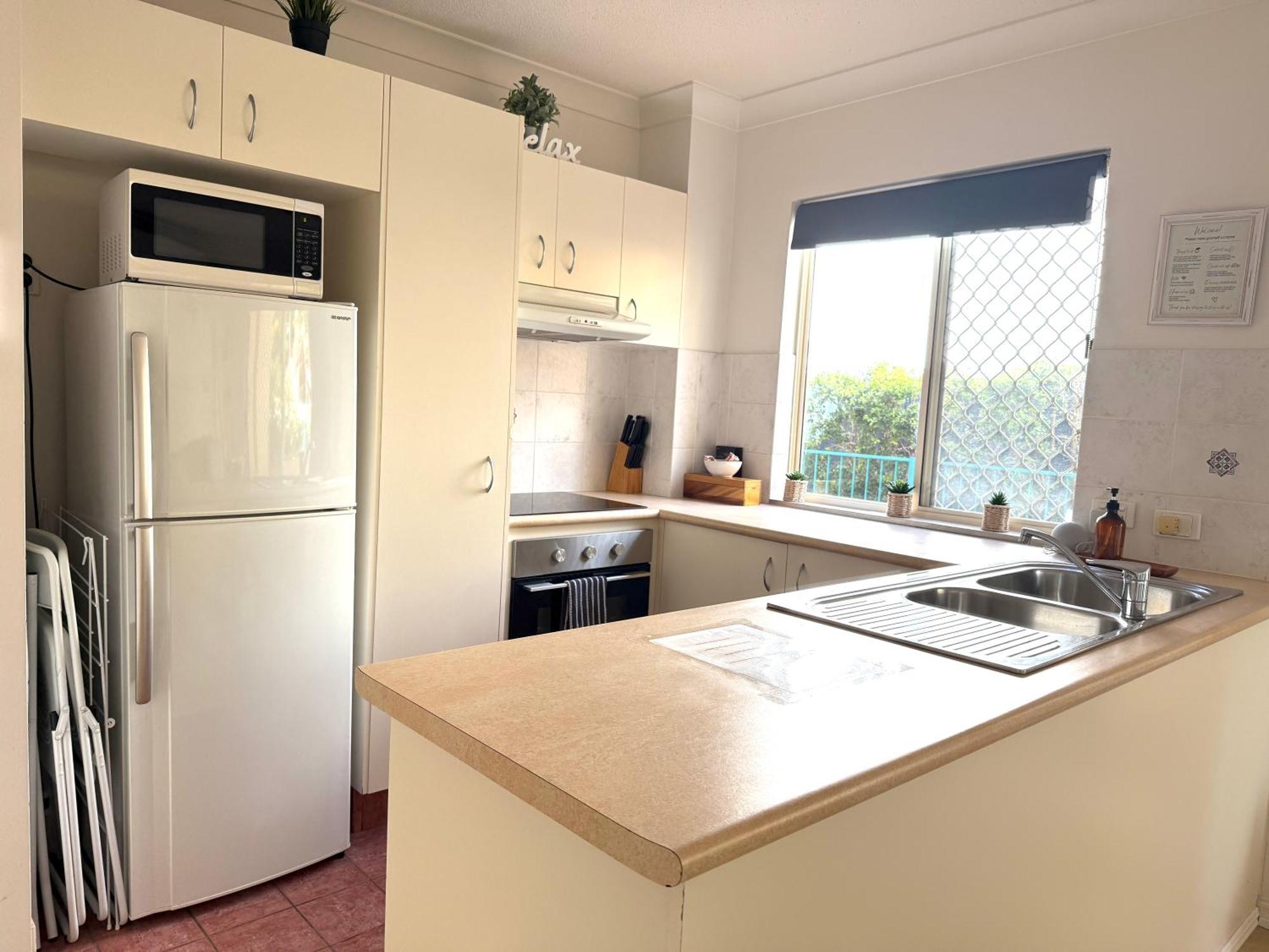 Chevron Island Apartment - Cozy And Convenient Гоулд Коуст Екстериор снимка